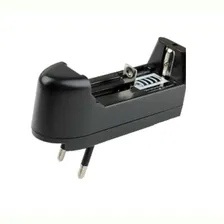 Универсальное зарядное устройство для Li-Ion аккумулятора 3.7V 18650 16340 14500